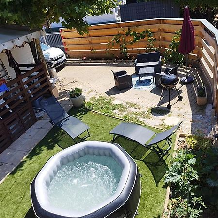 فندق Havre De Paix Bord De Saone Avec Jacuzzi Massieux المظهر الخارجي الصورة